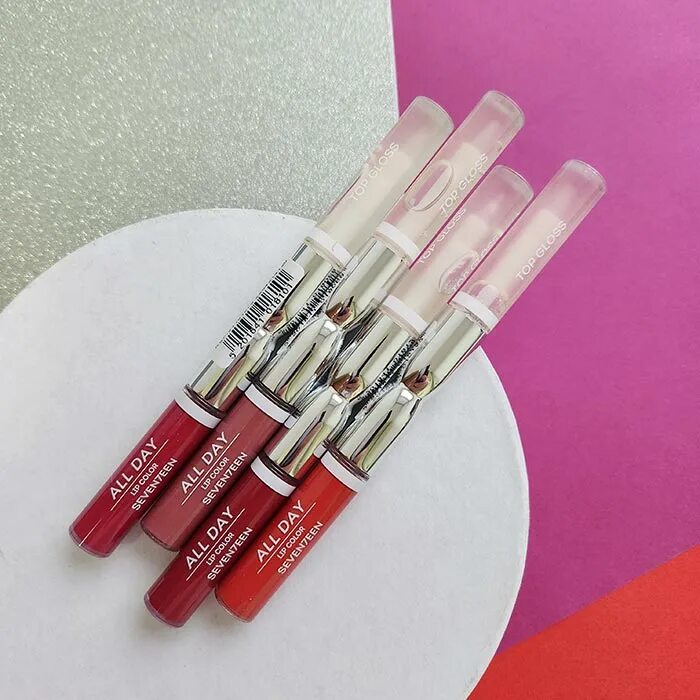 Seventeen all day lip color рахат-лукум. Помада-блеск стойкая all day lip color seventeen 28. Seventeen all day lip color top gloss свотчи. Помада севентин all day lip color. Seventeen matt metal all day lip color & top gloss.