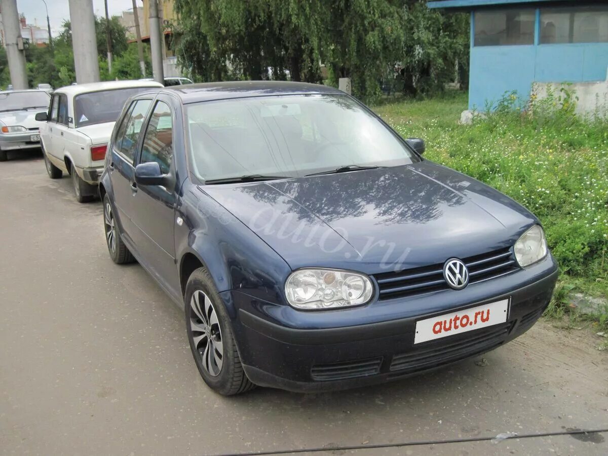 Гольф 4 2001. Фольксваген гольф 4 2001. Volkswagen Golf 4 2001 год. Фольксваген гольф 4 2001 года.