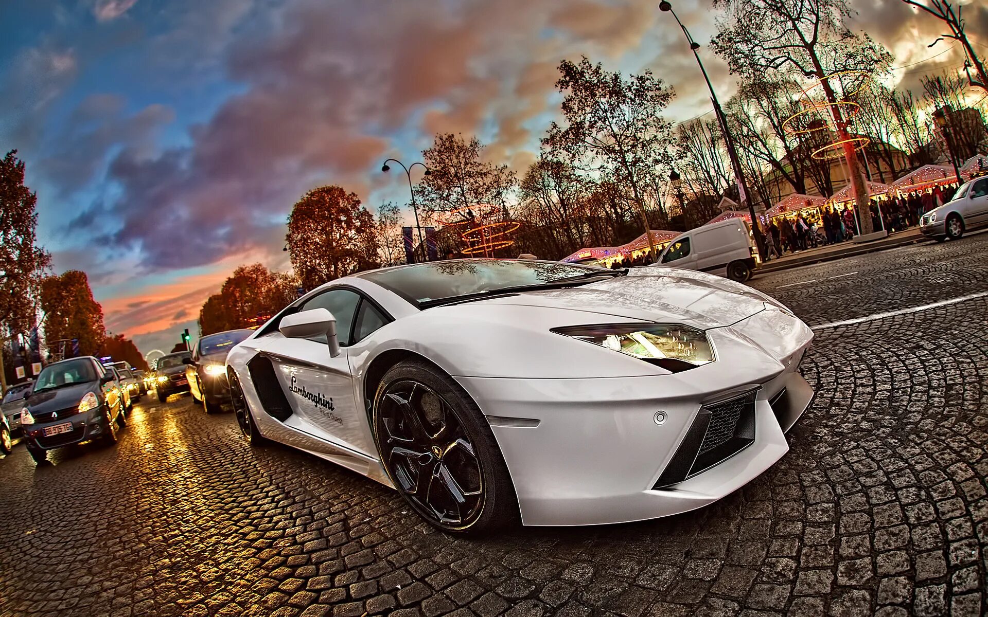 Lamborghini Aventador lp700-4 2018. Белая Lamborghini Aventador 700 LP. Фото Lamborghini Aventador LP 700-4. Скачай крутые машины на телефон