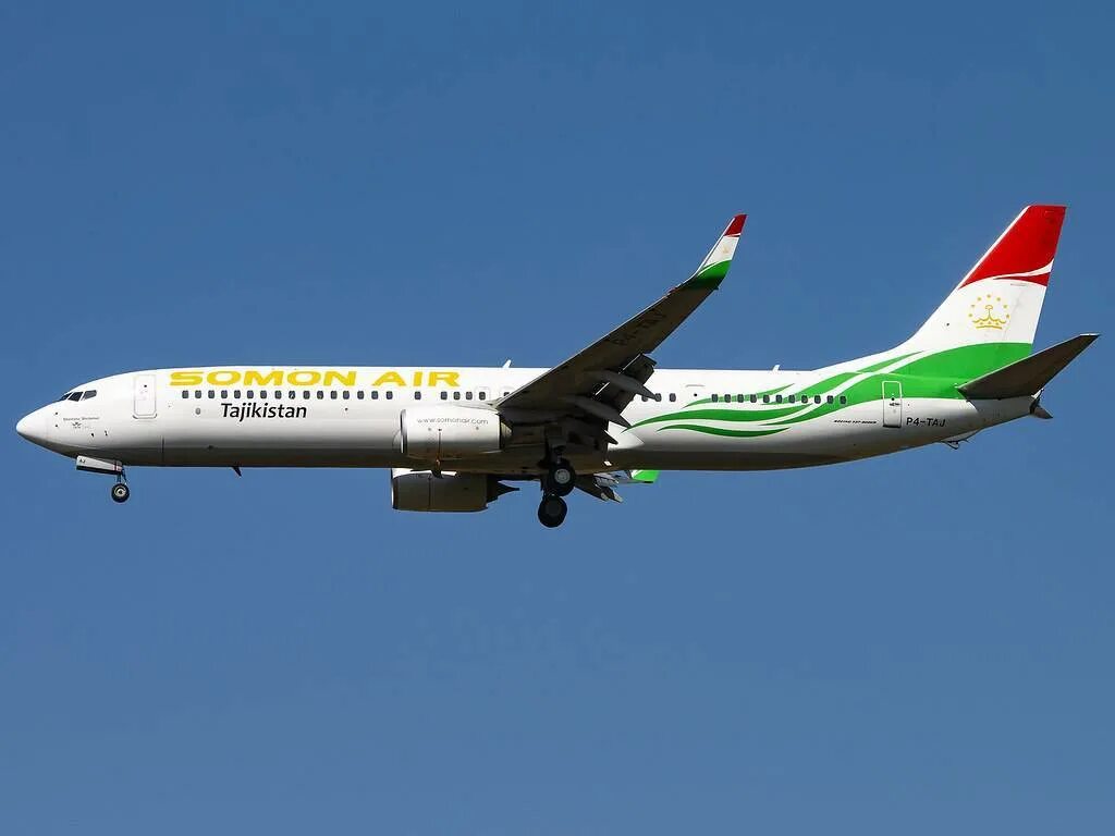 Сомон эйр санкт петербург душанбе прямой. Boeing 737 900 сомон эйр. сомон эйр боинг 737800. сомон эйр худжанд. самолёт сомон эйр боинг-737.