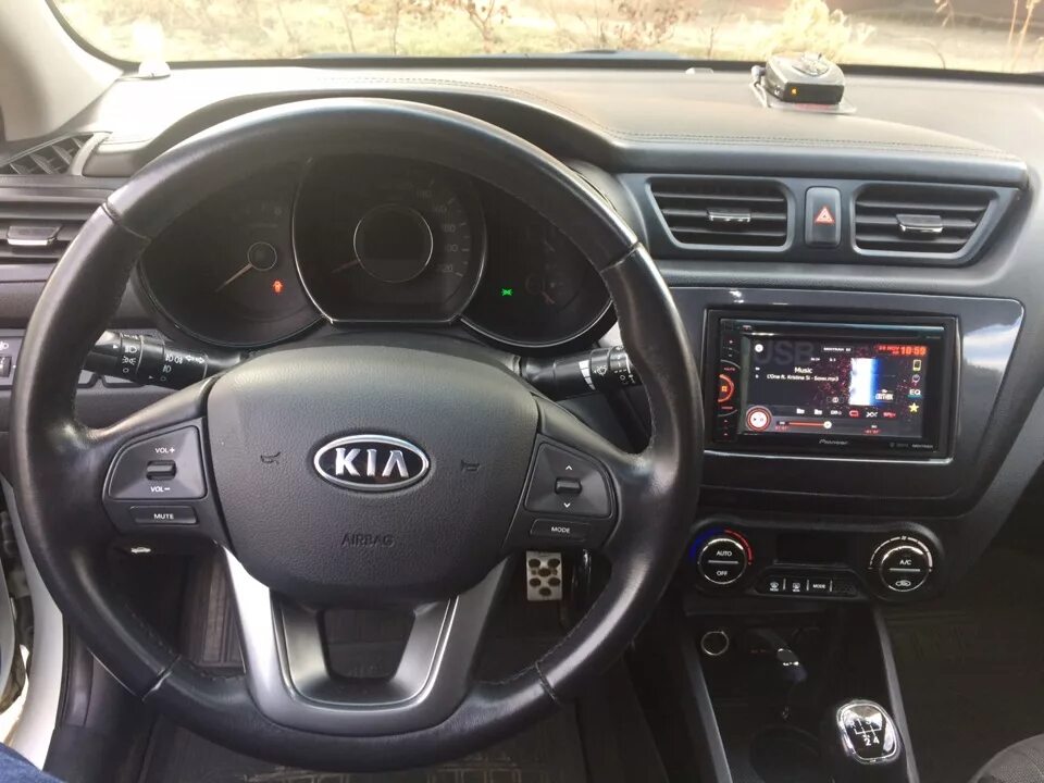 Фото Kia Rio 3 2015, Москва