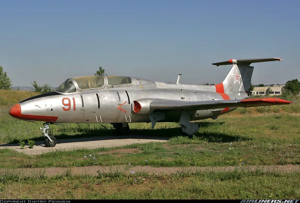 Aero l-29 Delfin. Л-29 Дельфин. Л-29. Самолёт л-29 Дельфин.