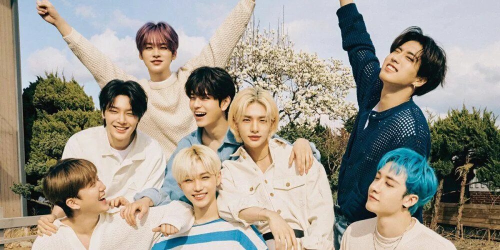 Stray kids greeting. Группа stray kids 2022. Stray kids 2024. Стрэйкидс 2024. Stray kids 2022.