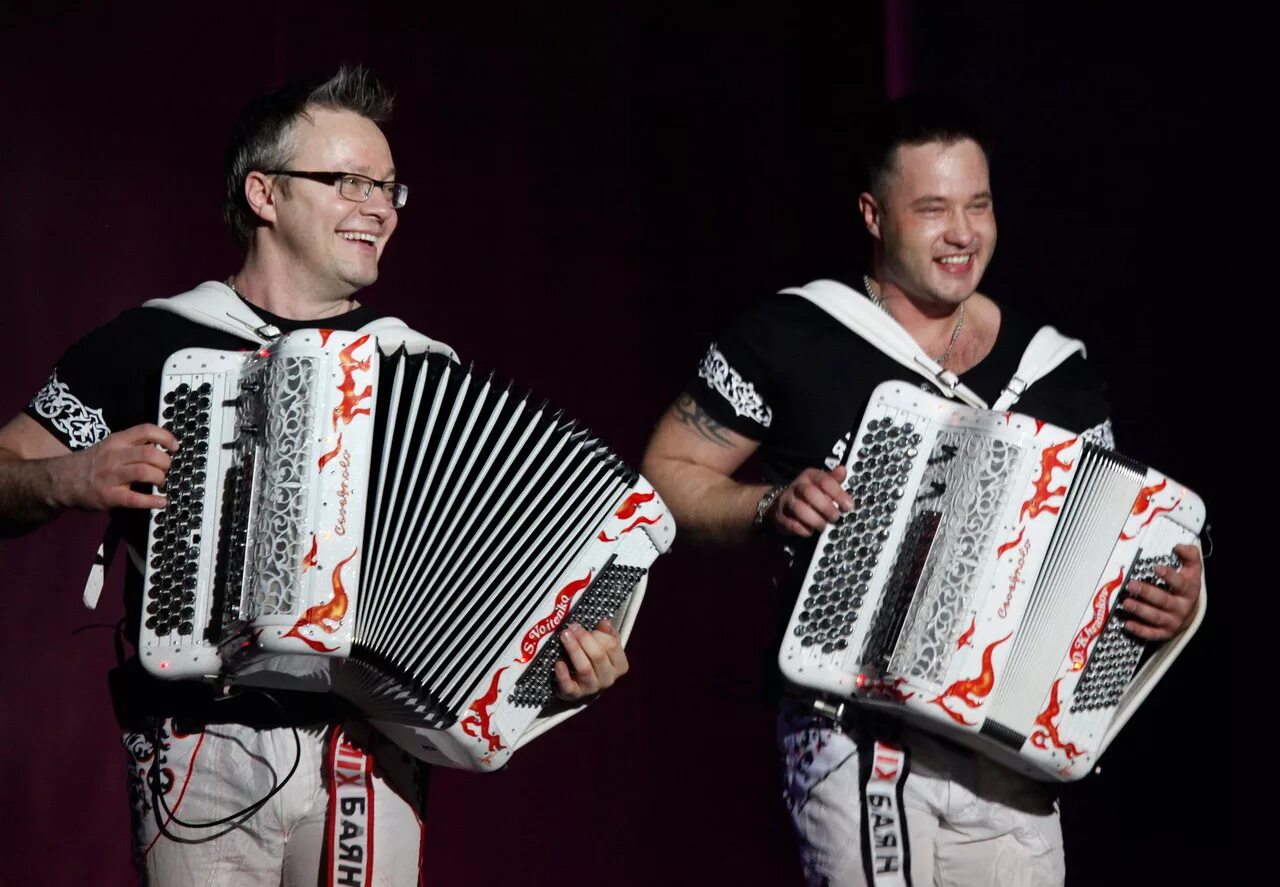дуэт аккордеонистов баян микс. дуэт аккордеонистов спб. дуэт аккордеонов. группа баян микс. дуэт аккордеонистов баян микс.