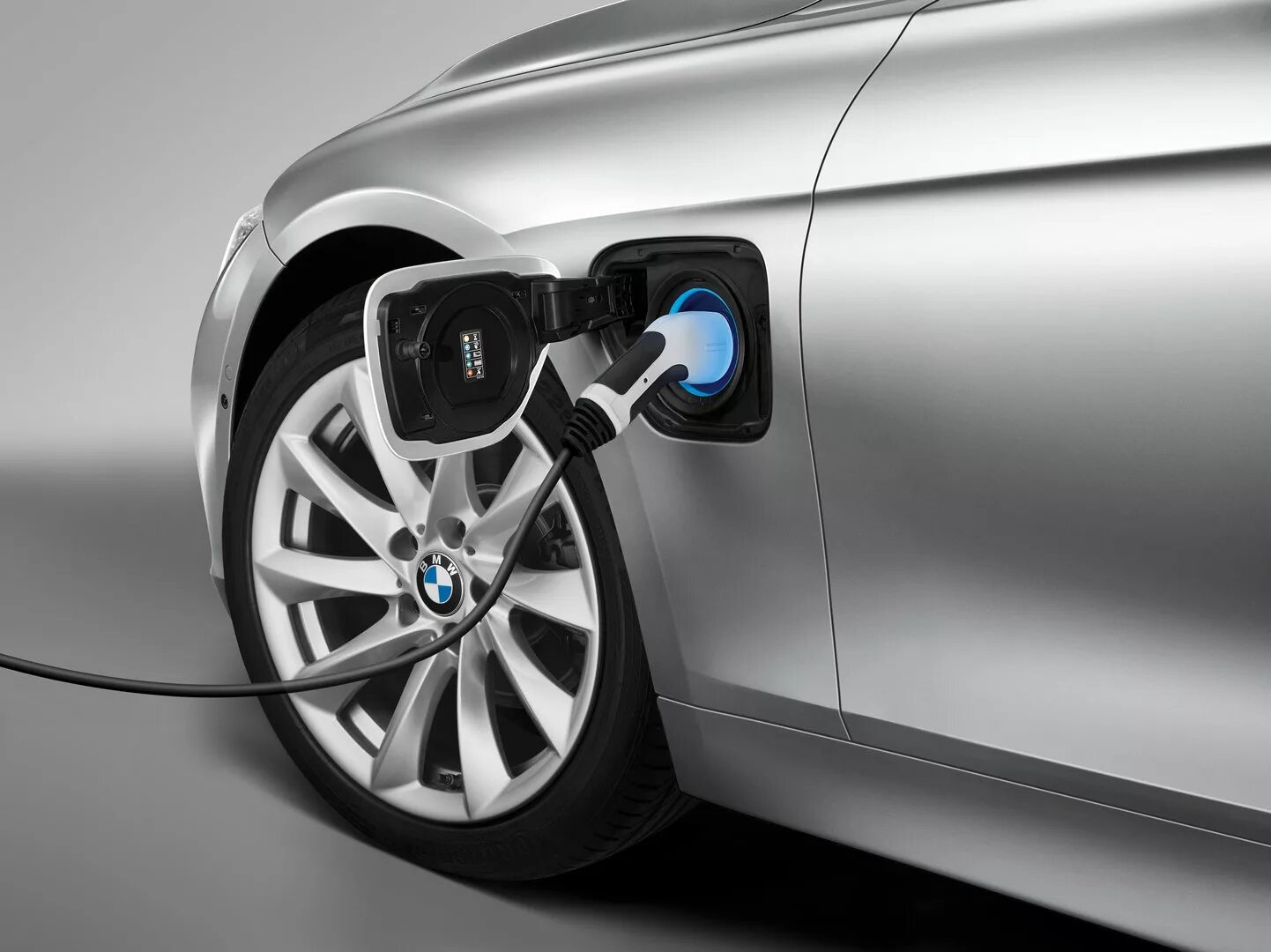 BMW 330e Hybrid. BMW 330e Charging. BMW Plug-Hybrid. BMW Plug-Hybrid 2022. Chery 8 plug in hybrid