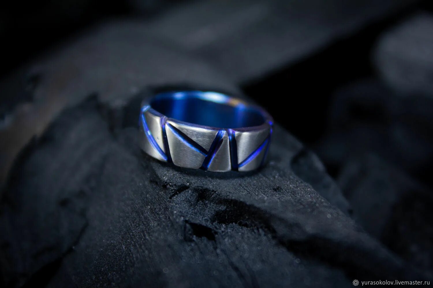 Купить кольцо спб. Кольцо Тиффани из титана. Титановые кольца. Титановые обручальные кольца. Обручальные кольца из титана.