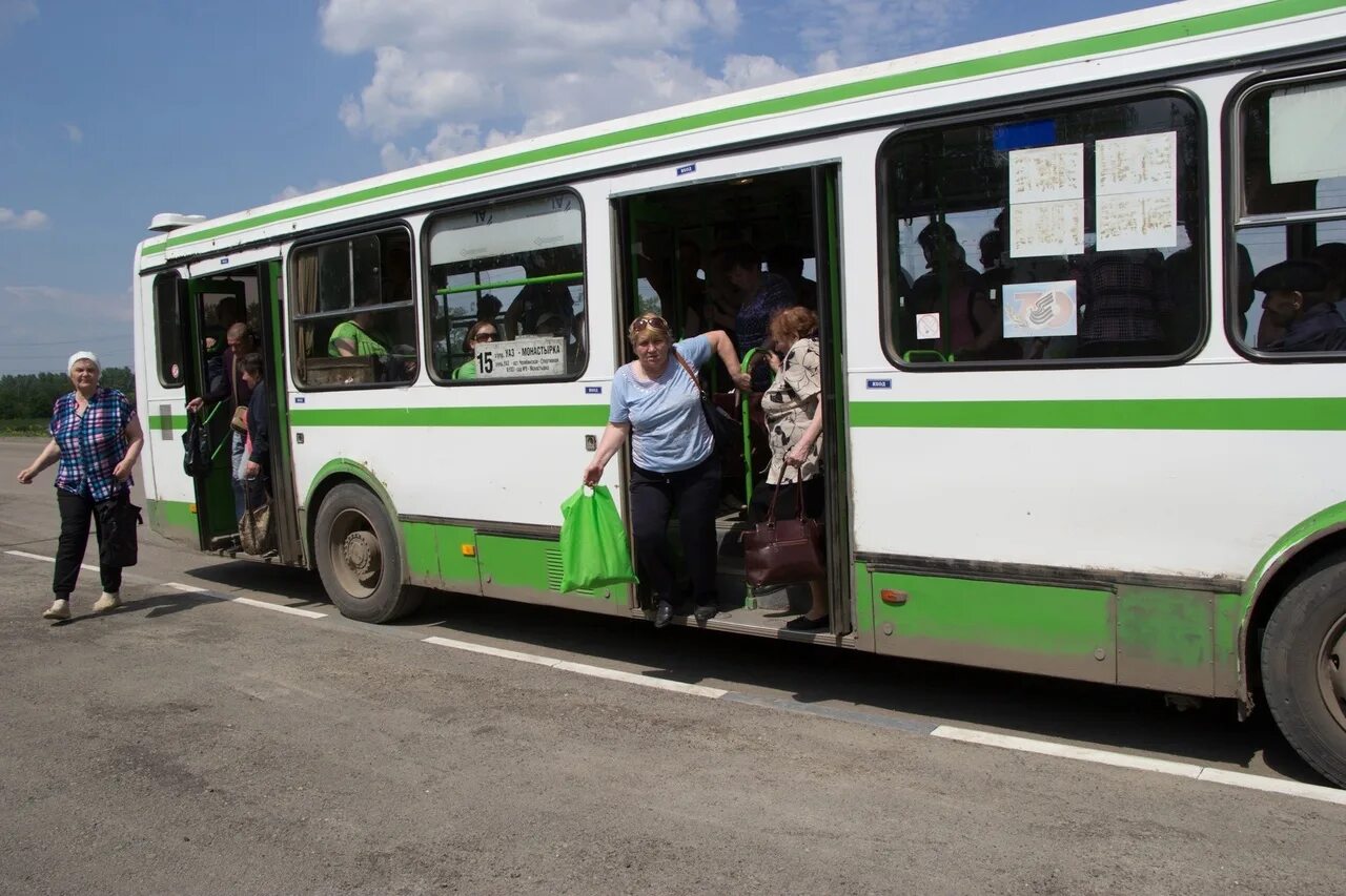 Автобус. Дачный автобус. Городской общественный транспорт. Рейсовый автобус. Когда пустят дачные автобусы в 2024 году