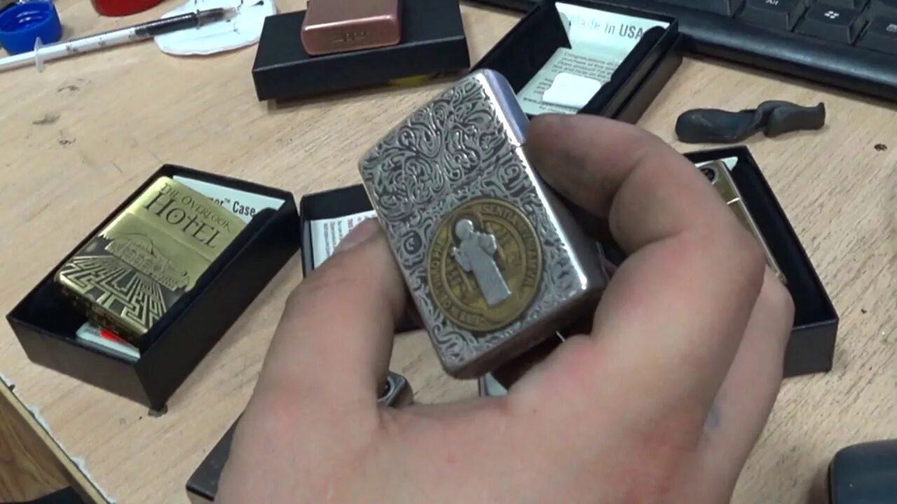 Как отличить zippo. Коробка зиппо оригинальная.