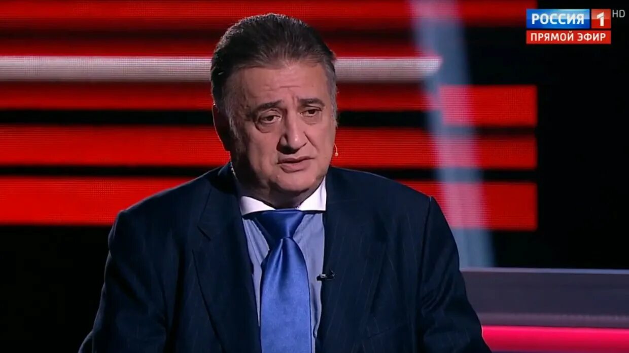 Багдасаров семен аркадьевич жена семья жена. Багдасаров семен аркадьевич. Семен багдасаров у соловьева. Багдасаров последние выступления. Востоковед семен багдасаров.