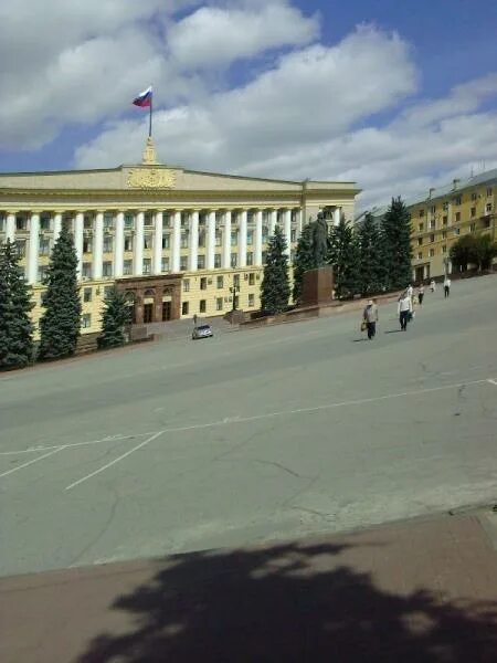 Липецкая администрация телефон. Администрация города Липецка Соборная площадь. Здание администрации города Липецка. Соборная площадь 1 Липецк. Здание администрации Липецкой области.