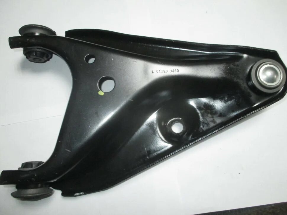 Рычаг передней подвески рено сандеро. Рычаг рено логан 2. 545019811r renault рычаг левый передний. Передний рычаг рено сандеро в сборе. Рено трафик передний рычаг.