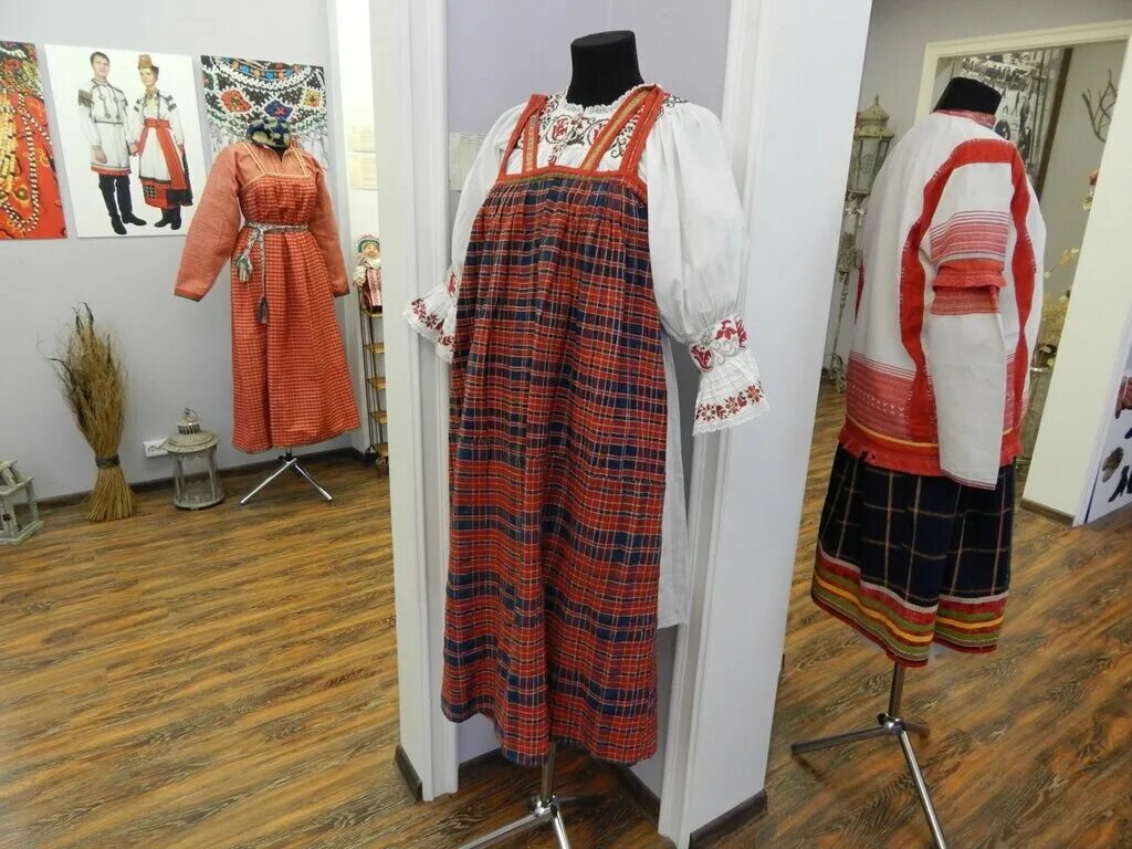 Коллекция народного костюма. Музей русского костюма сергей глебушкин. традиционный русский костюм из собрания сергея глебушкина. русский народный костюм этнографический музей москва. этнографический музей спб сарафан.