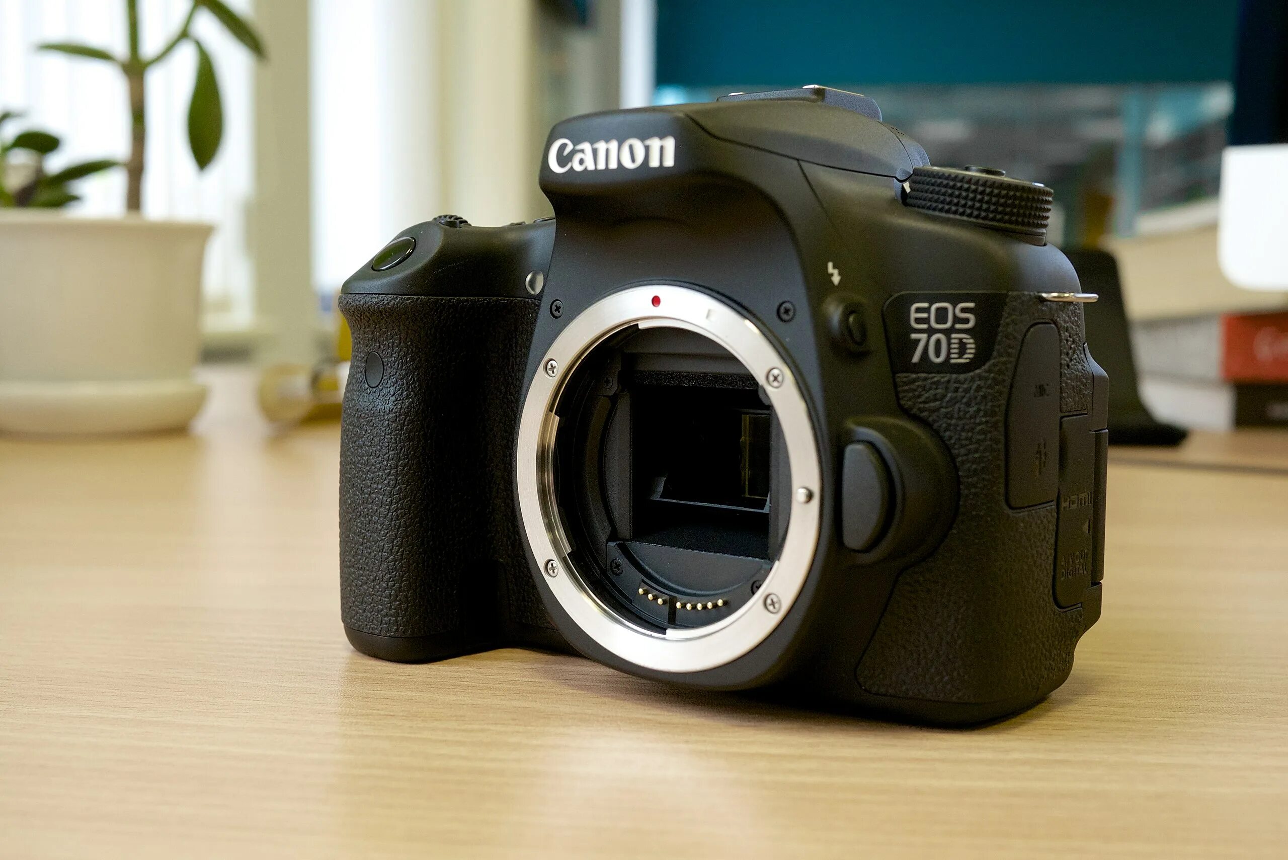 Canon d купить. Canon EOS 70d. Фотоаппарат Canon 70d. Canon 70d body. Canon EOS 70d Kit.