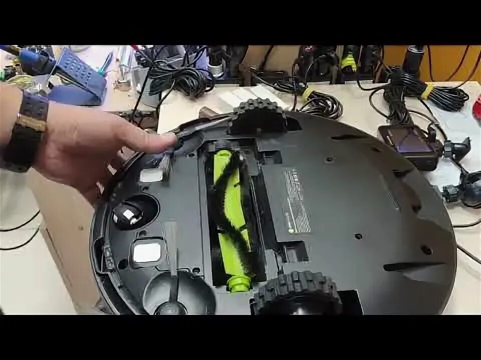 Ошибка боковой щетки робота. Ilife a4s. колесо для робота пылесоса polaris. робот пылесос для кровати. робот пылесос с двумя круглыми тряпками.