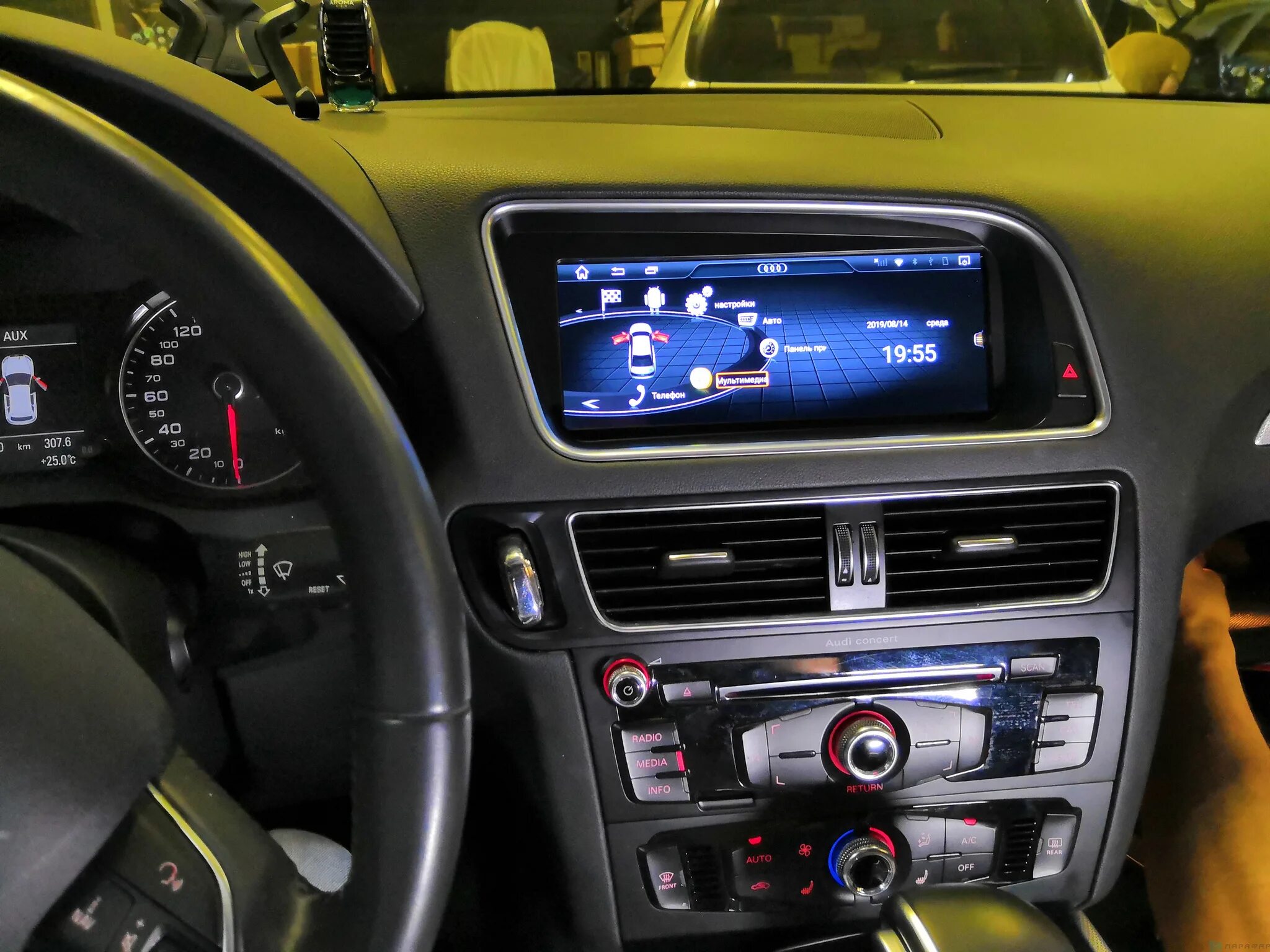 Teyes audi q5 рамка. Audi q5 2017 carplay. Mmi 3g plus audi q5. Жк-дисплей, audi q5 2011. Teyes audi q5.
