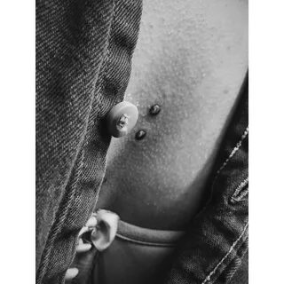 Мен анамның құрбысын ас үйде сиқтым