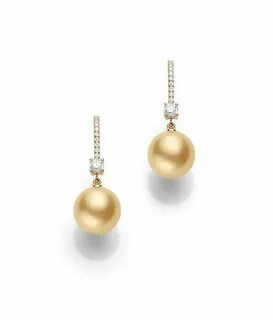 Pearl earring