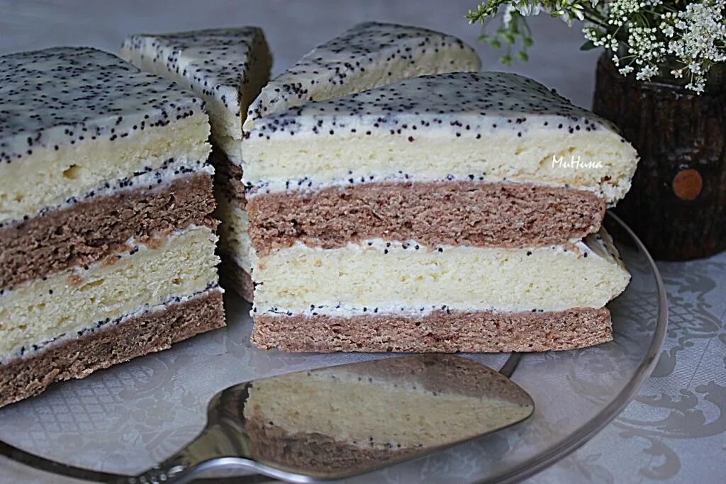 Маковый торт кармэн. Торты с маком без выпечки. Сметанный торт с маком. Торт с маком и сметанным кремом. Хлеб со сметаной.