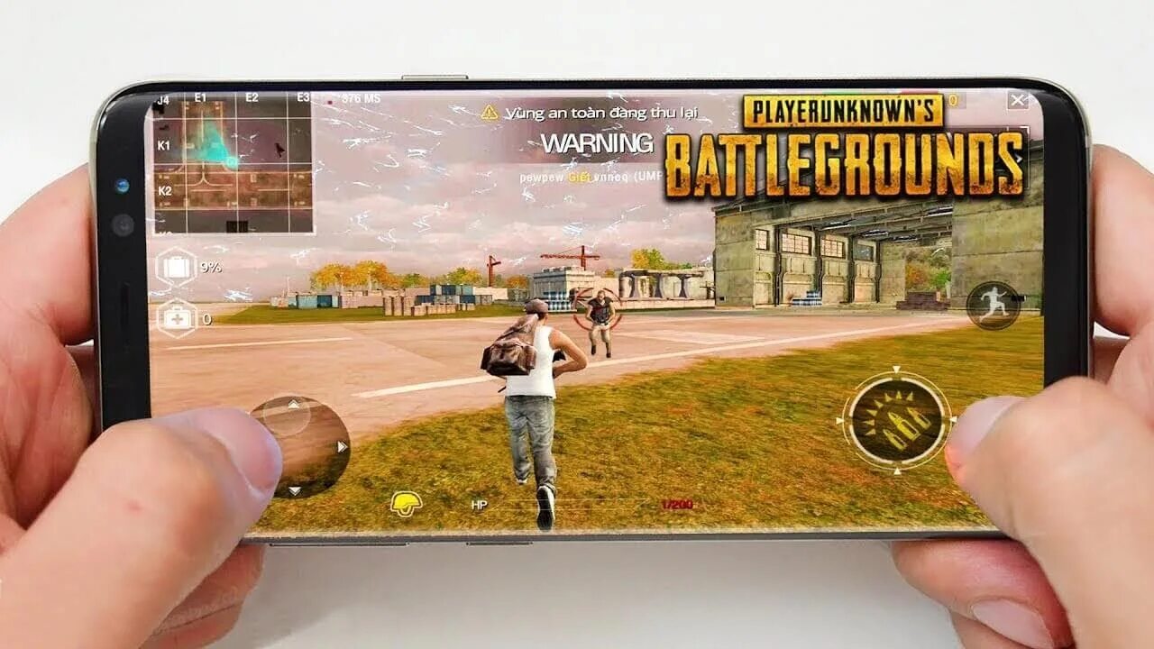 Телефон для PUBG. Игровой телефон для PUBG. PABG mobile на телефоне. Играет в ПУБГ на телефоне.