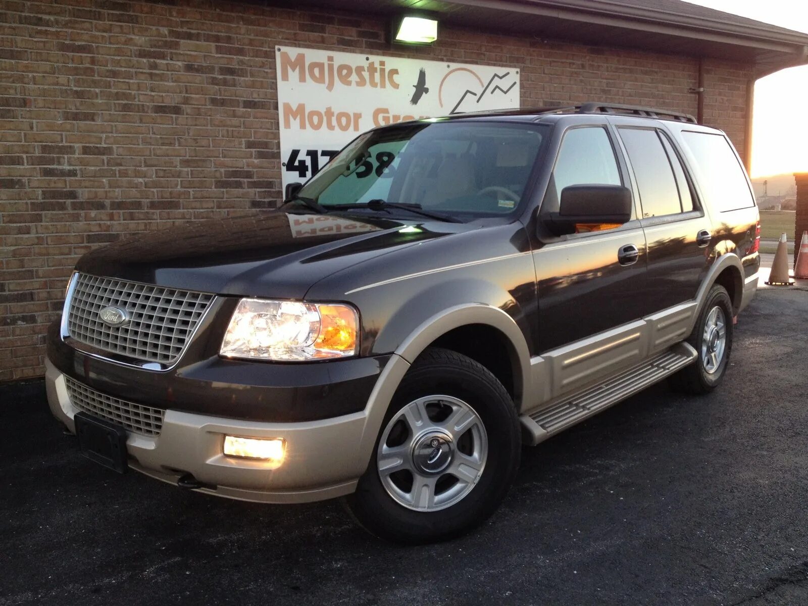 Купить форда 2006г. Ford Expedition 2. Ford Expedition 2006. Ford Expedition Eddie Bauer. Форд Экспедишн 1995.