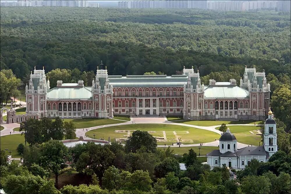 Дворцовые комплексы 18 века