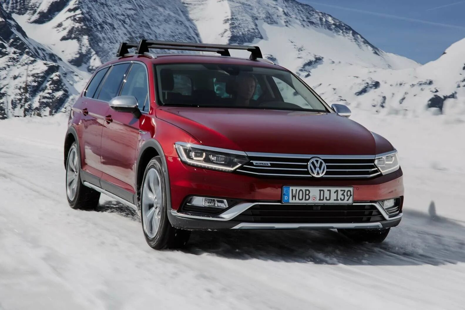 Купить фольксваген универсал в россии. VW Passat Alltrack. Фольксваген Пассат Alltrack 2022. VW Passat универсал 2022 Alltrack. Volkswagen Passat 2022 универсал.