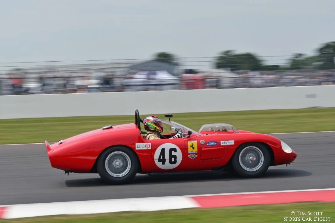 Ferrari скорость. Silverstone 1950. Какова скорость у Феррари.