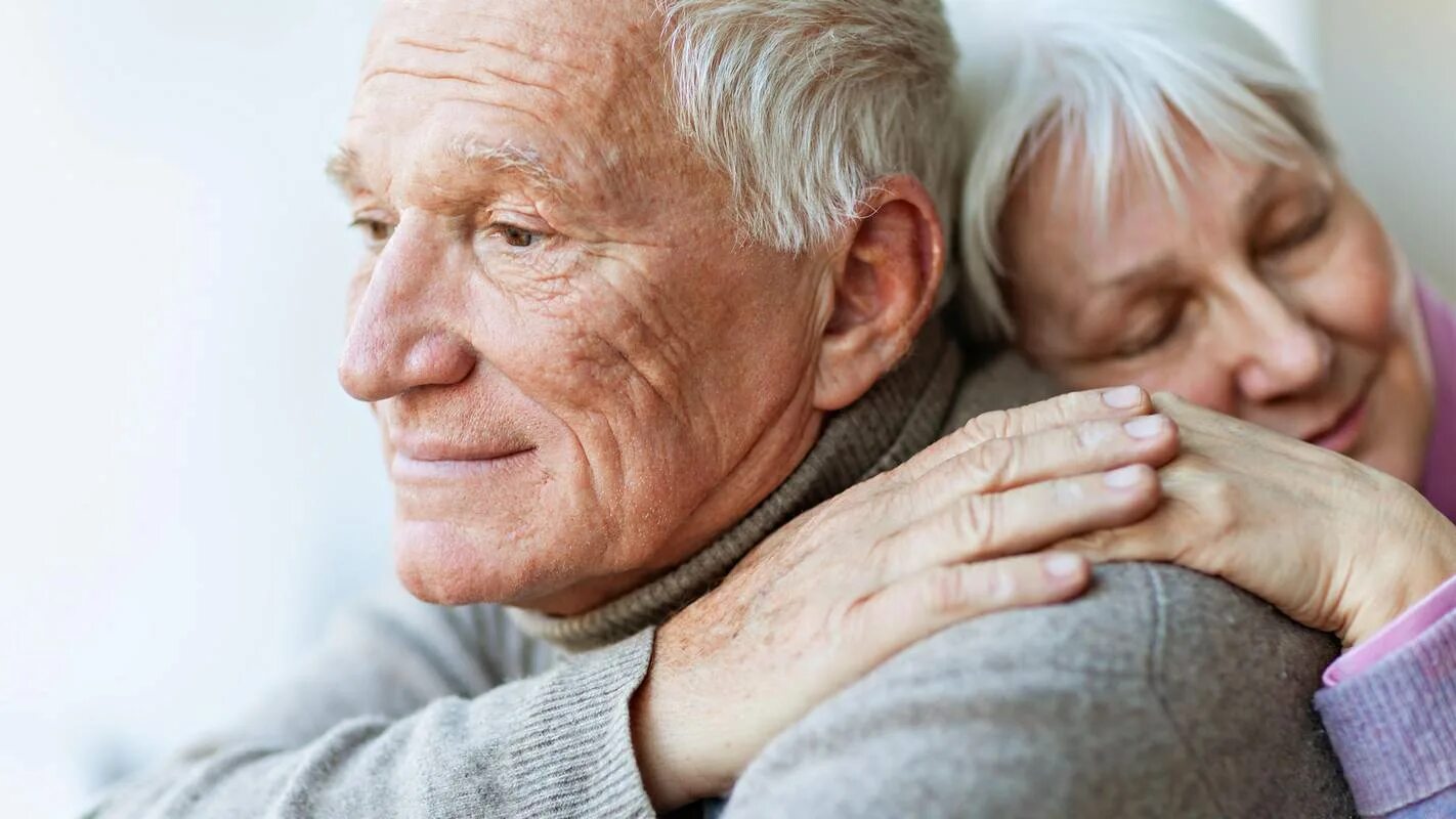 Пожилыми считаются люди в возрасте. Пожилые люди. Психологическая старость это. Возраст человека. Старость человека.