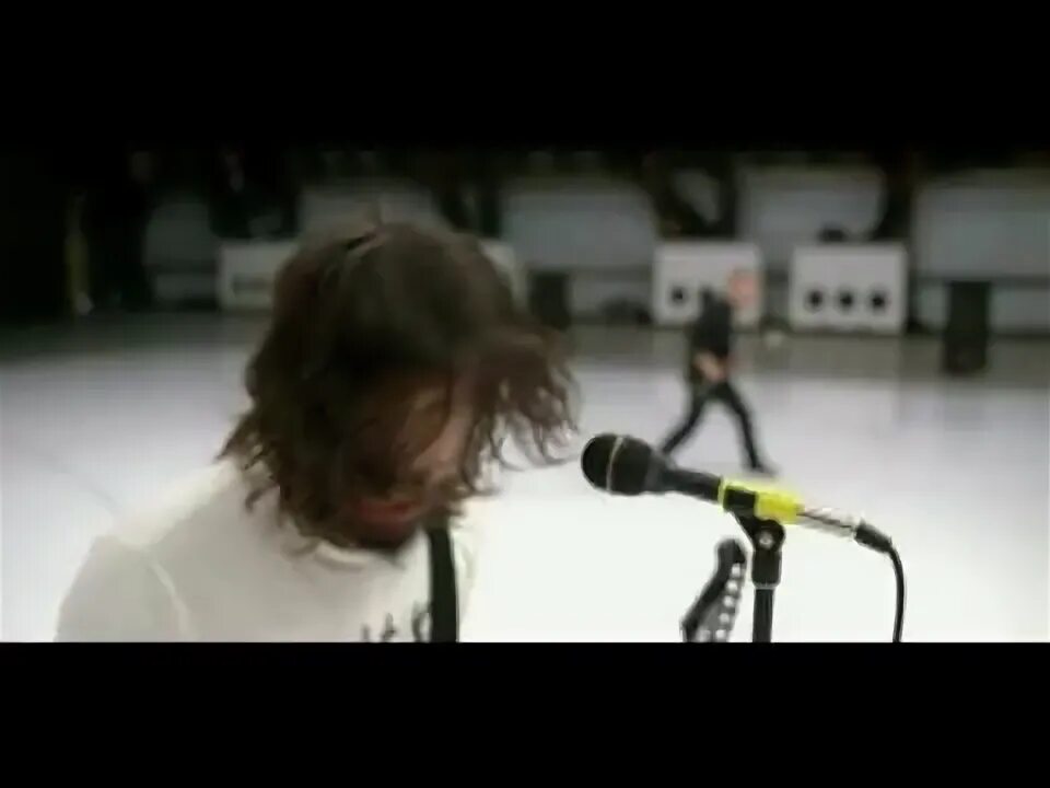 Песни f o o l. Foo Fighters Pretender картинка из клипа.