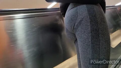 Slim body in tight leggings - Candid Best Premium