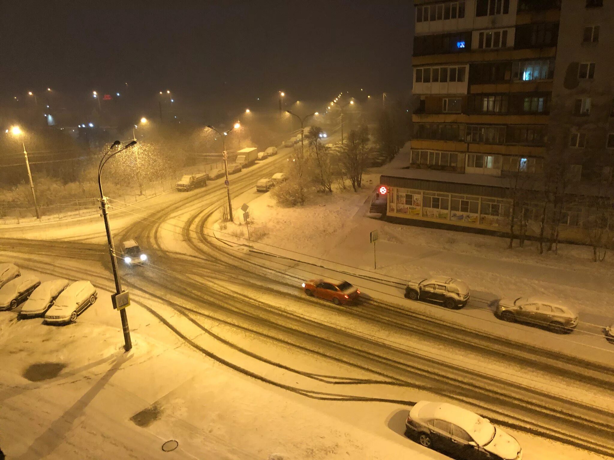 Снег в Мурманске. Снежный Мурманск. Снегопад в Мурманской области. Сугробы в Мурманске.