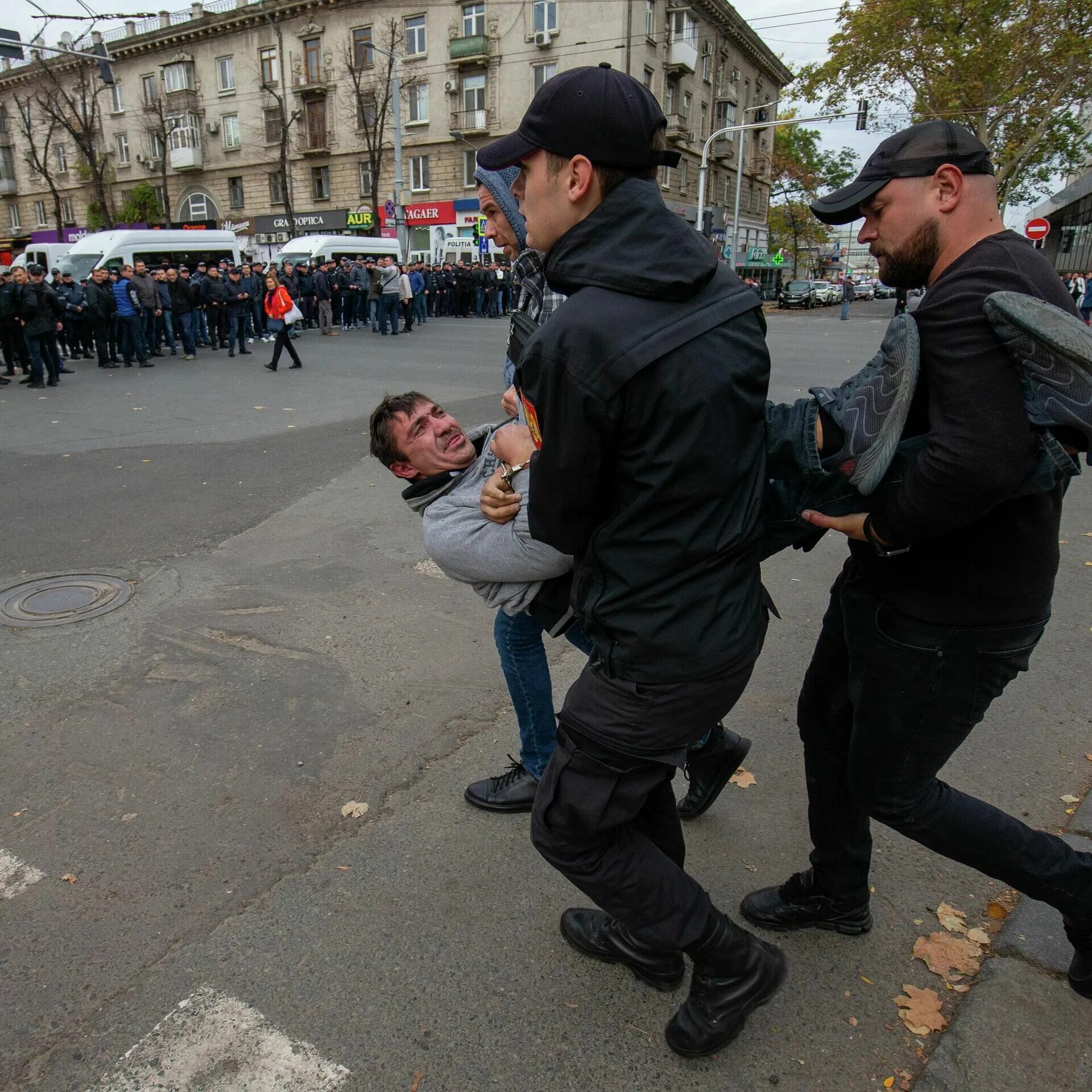 Новости молдовы сегодня за 24. Протесты в Молдавии. Митинг в Кишиневе. Милиция Молдавии.