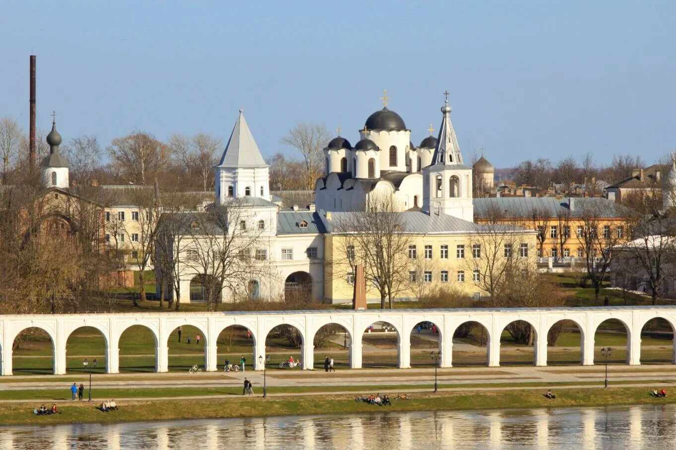 Ярославово Дворище Великий Новгород. Великий Новгород Ярославово Дворище достопримечательности. Ярославова Дворища Великий Новгород. Великий Новгород достопримечательности Дворище Ярославово Дворище.