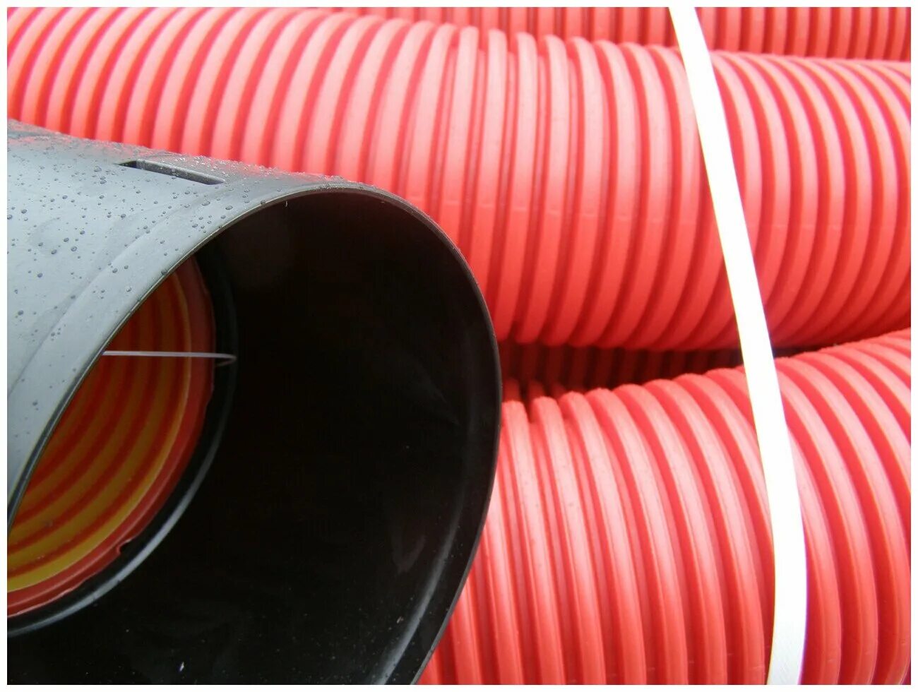 Труба tdm sq0413-0012 100м. Труба пнд гофра 20 (100) оранж с протяж. Труба гофрированная двустенная пэ гибкая тип 450 sn26 д50. Труба d110 dkc 160911. Гофра дкс двухстеная 50 мм.