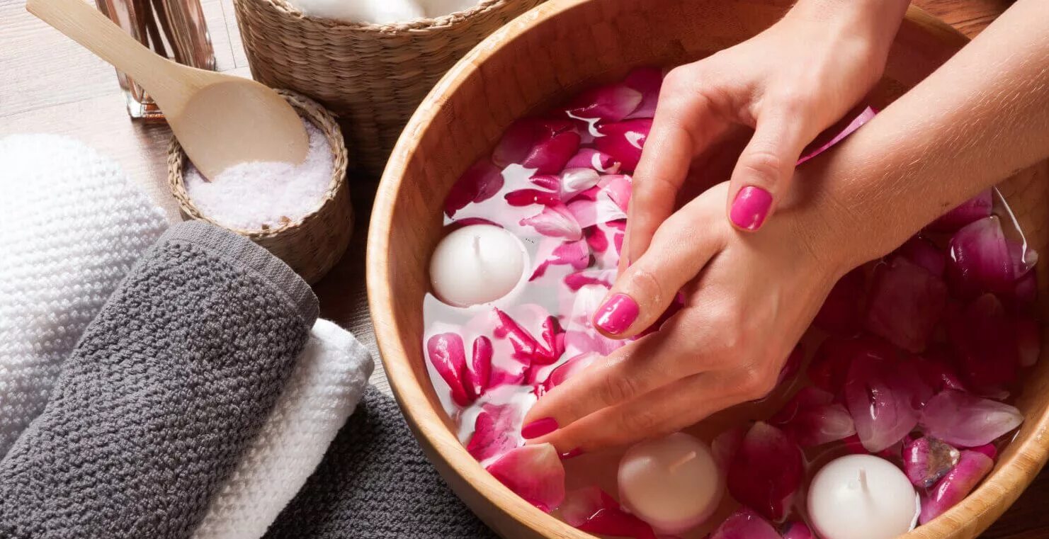 Ванночка для ногтей. Спа уход для рук. Спа маникюр. Спа для рук. Спа уход для рук.