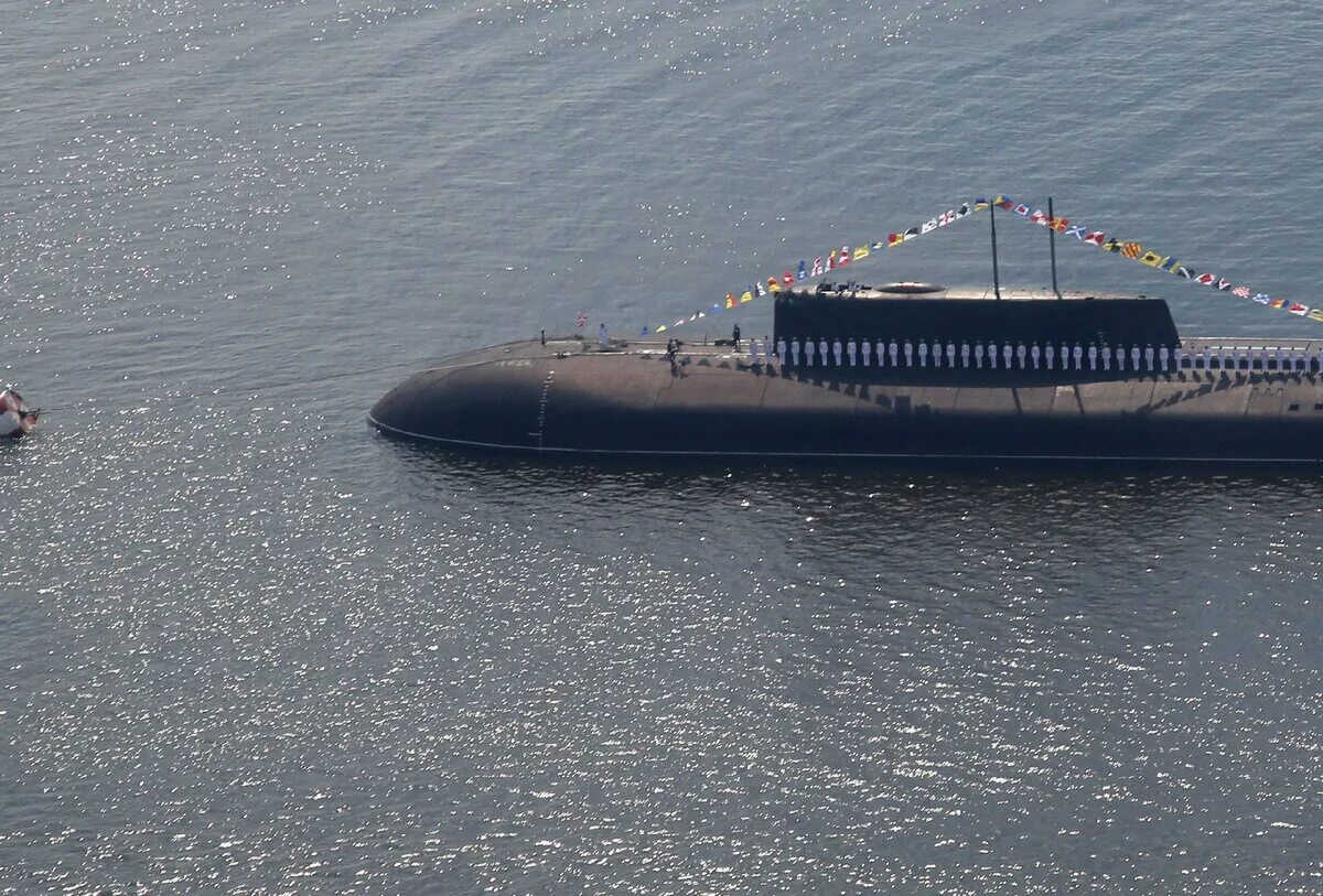 Носитель посейдона. Подводная лодка к-329 белгород. Подводная ядерная ракета посейдон. Подводная лодка белгород 09852. Атомная лодка к 329 белгород.