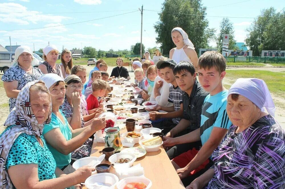 Батово ханты мансийский район погода. Батово Ханты-Мансийский район. Деревня Батово ХМАО. Православная община поселение. Поселок Батово.