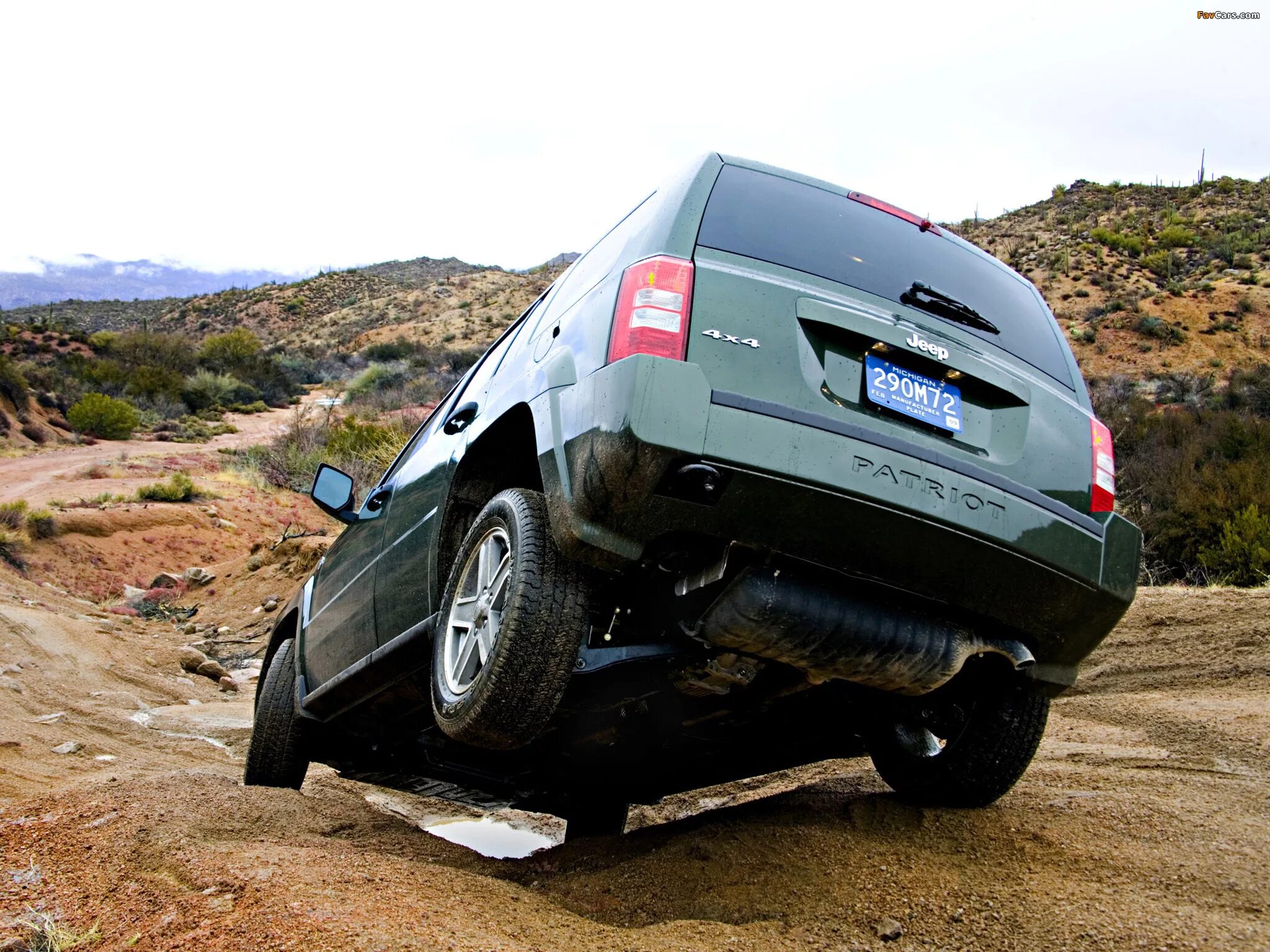 Crd 4x4. Оснащение джипа. Сапоги внедорожник 4х4. Оснащение джипа сзади.