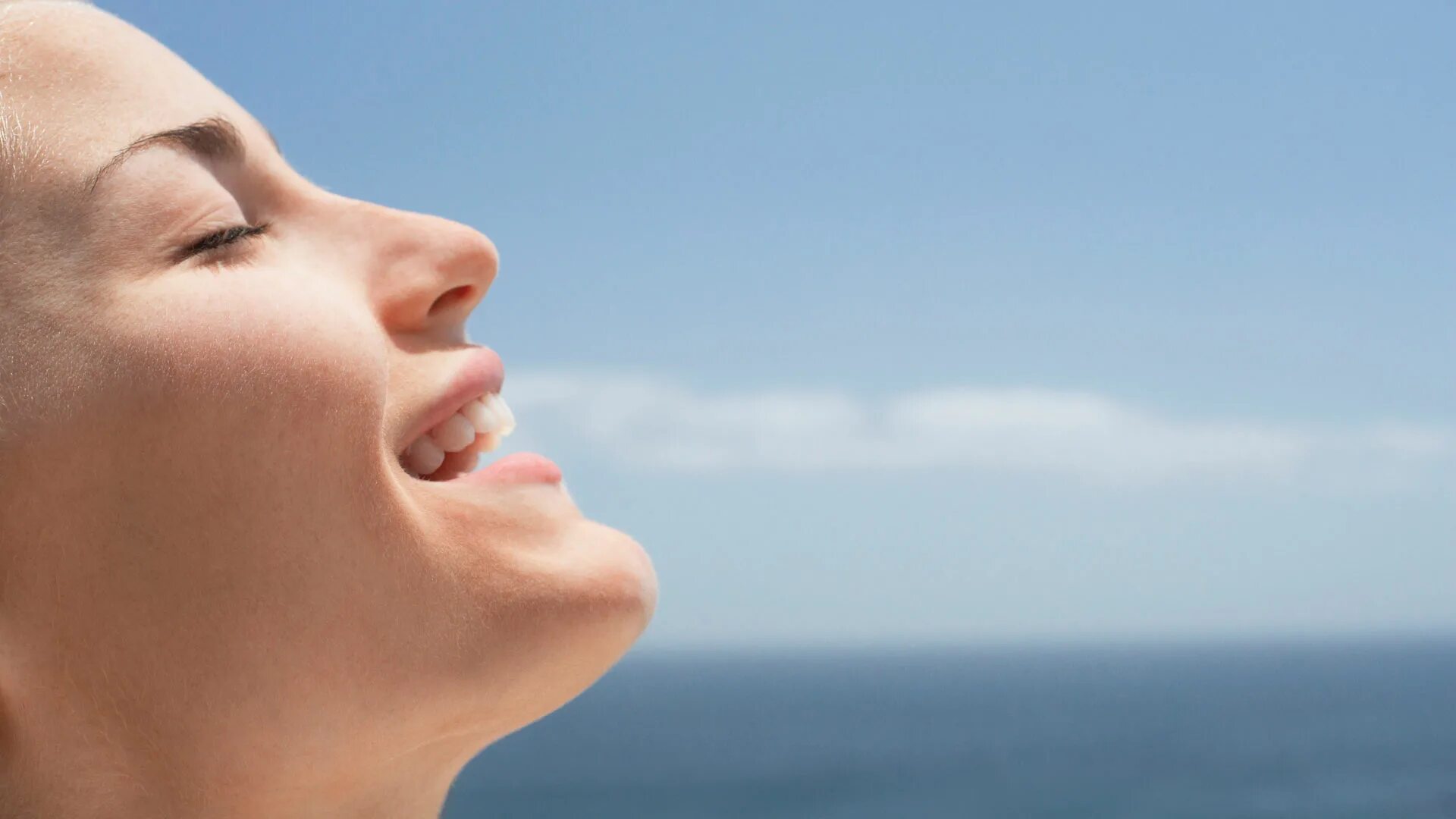 дыхание девушка. естественное дыхание человека. прямое дыхание это. здоровое тело. естественное дыхание человека.