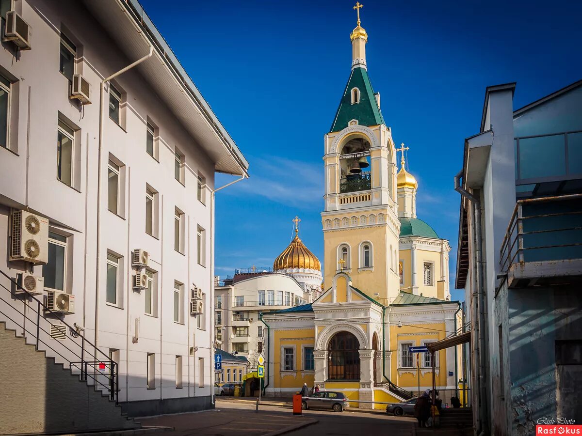 храм ильи пророка в обыденском переулке. храм ильи пророка в москве в обыденном переулке. илии пророка церковь обыденский переулок. храм пророка илии в москве. храм пророка илии в москве.