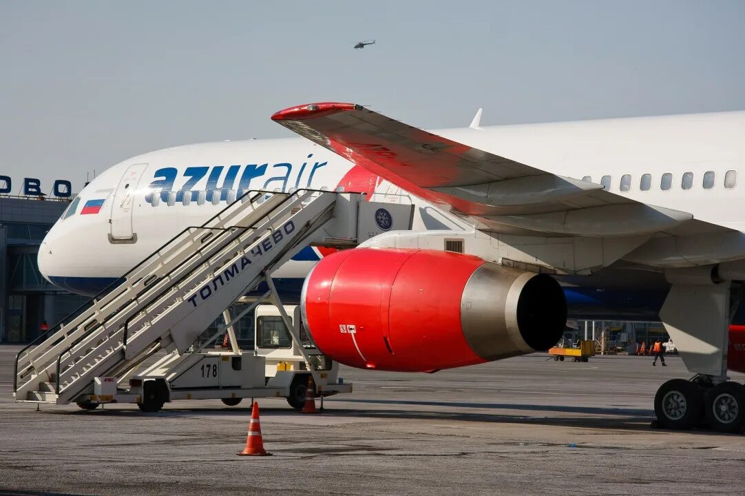 Аир новосибирск. Azur Air чартер. Azur Air Новосибирск. Азур Эйр самолеты. Азур Эйр чартерные рейсы.