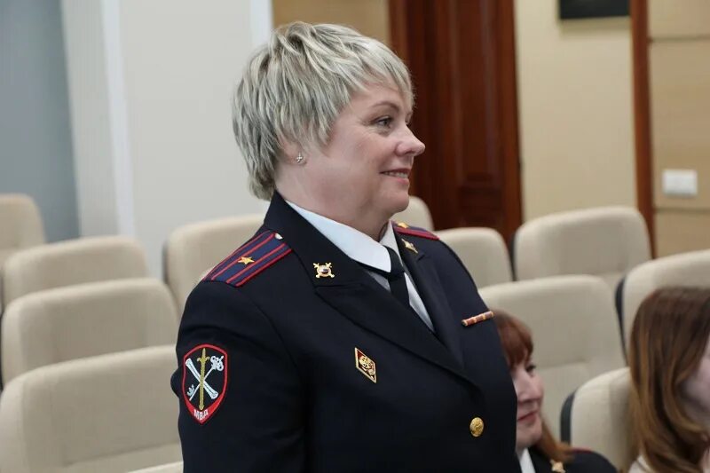 Начальник полиции самары. Полицейские награды. Начальник полиции видное. Возглавляет полицию. Зам начальника главка.