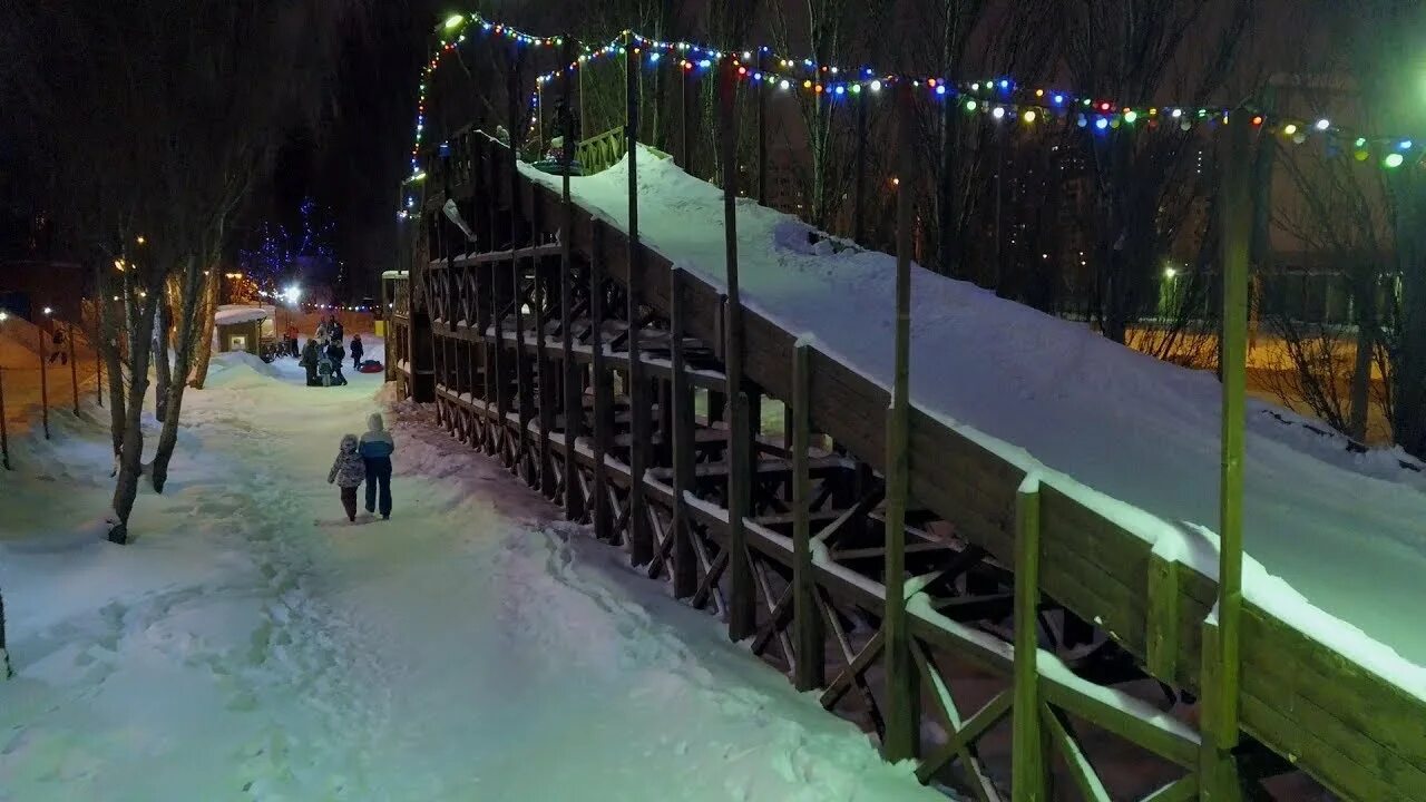 Горнолыжный комплекс куштау. Ледяные городки в уфе. Горки стерлитамак. Горки в стерлитамаке. Горки на горсовете уфа 2022.