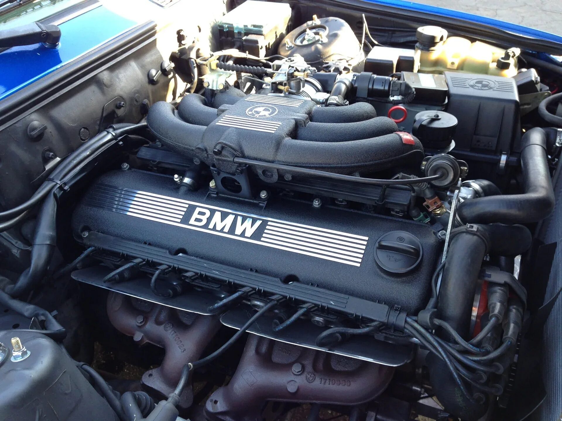 Мотор м б. BMW m20b20. Мотор м20. BMW m20 двигатель. Мотор BMW m20b20.