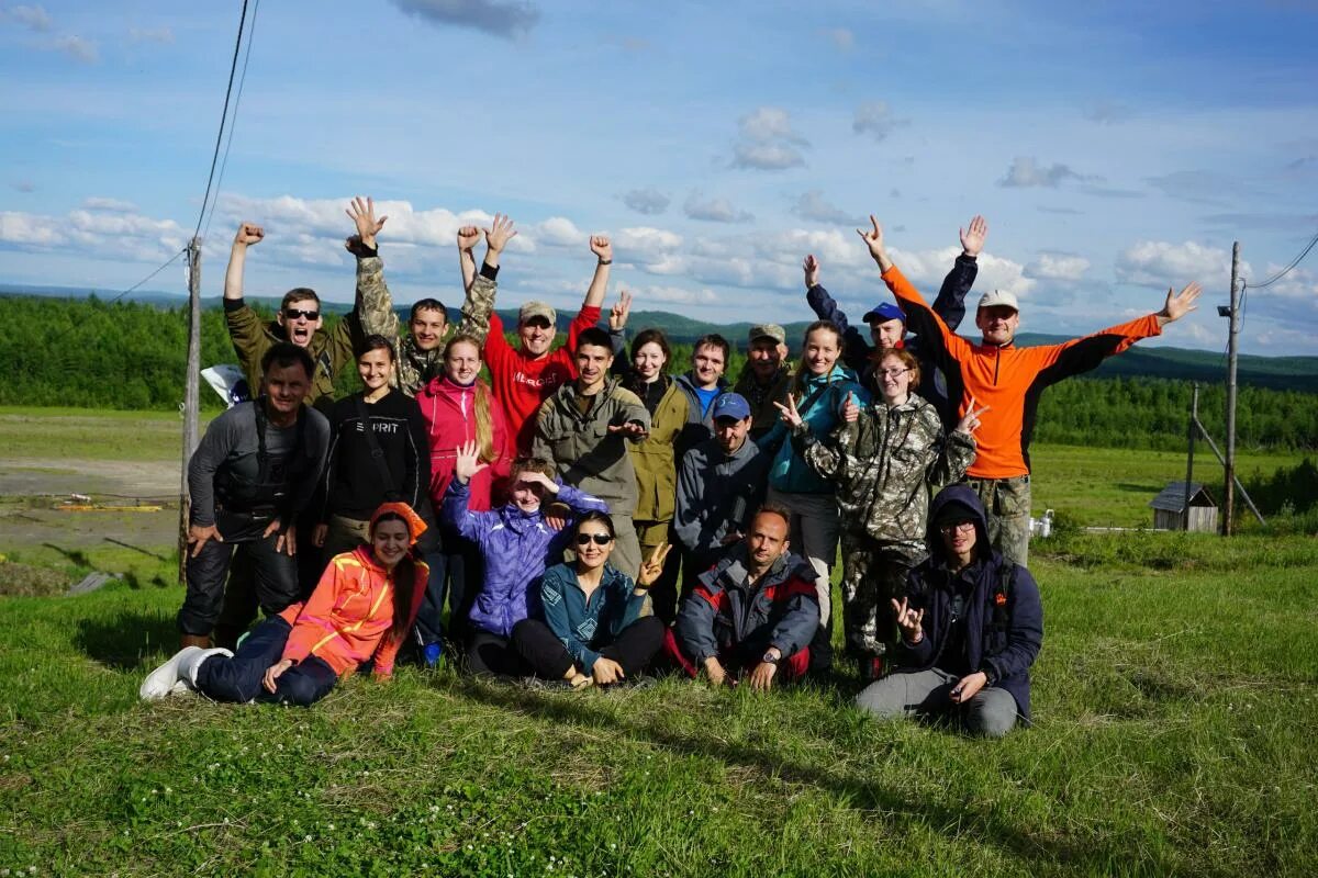 Сосновый бор новосибирск велосипеды. Центр активного отдыха новосибирск. Центр активного отдыха новосибирск. Скалодром панорама новосибирск. Баламут барнаул батутный.