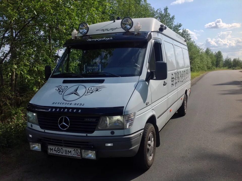 Купить спринтер 2.2. Мерседес Спринтер 1999. Mercedes-Benz Sprinter 2. Мерседес Спринтер 2.9. Mercedes-Benz Sprinter 2001.