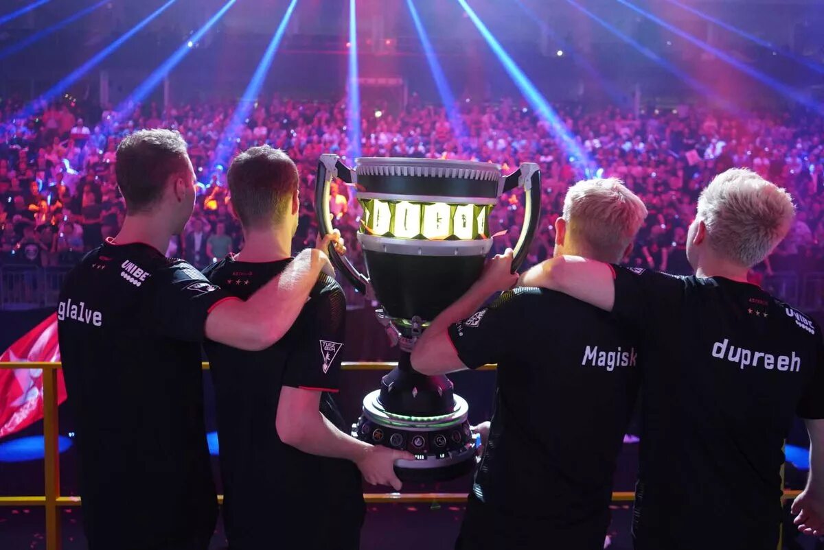 Major CS go 2022 Кубок. Киберспорт астралис. Кубок МАЖОРА 2021. Кубок МАЖОРА КС го. Such major