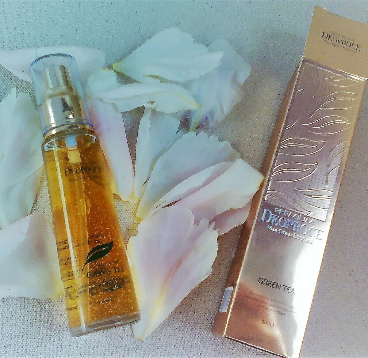 Deoproce Vita Gold Essence. Deoproce Premium Deoproce Vita Gold Essence эссенция с экстрактом зеленого чая. Bushra 24 Gold Essence. Капсульная эссенция с цитроном Deoproce 50мл.