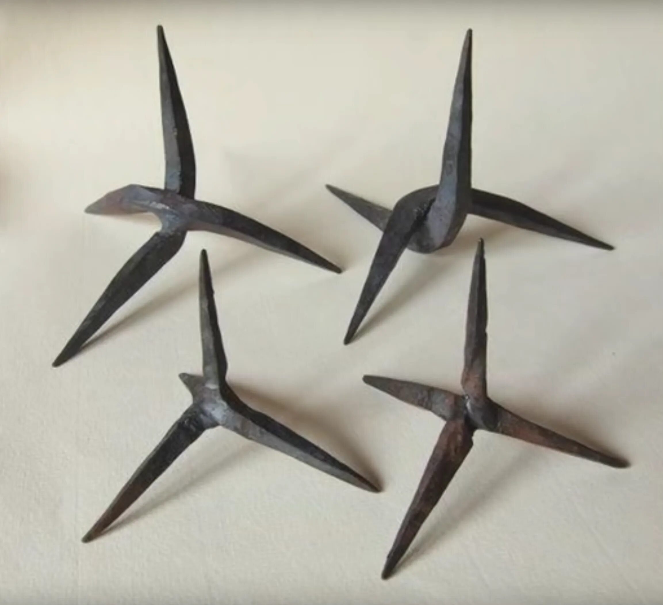 Как сделать шипы. Как сделать шипы. Шипы для прокола колес. Ежи для прокалывания шин. Шипы для прокола колес.