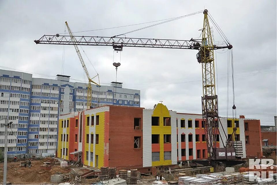 строящийся детский. стройка детского сада. детский садик. строящийся садик в ярославле. строящийся детский.